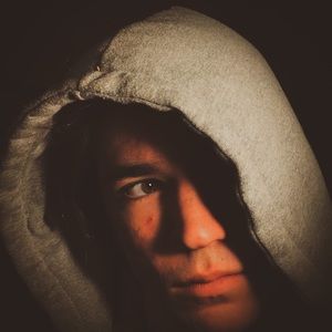 Meet your Posher, Max